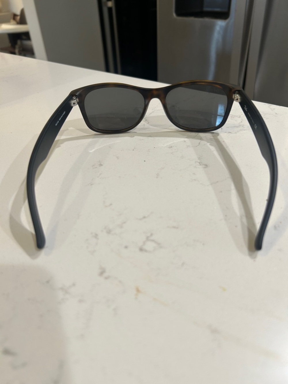 Ray-Ban Wayfarer - Picture 3 of 5